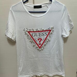 guessロゴTシャツ