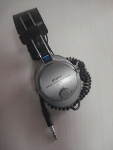 [ free shipping prompt decision ] SONY headphone DR-S6 USED