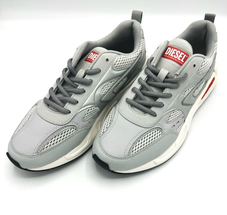 2023年最新】Yahoo!オークション -diesel スニーカー シルバーの中古品
