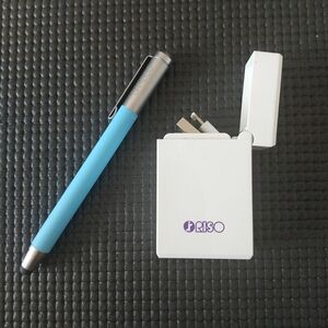 ワコム Bamboo タッチペン、iphone用接続コード