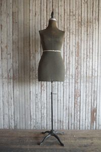  antique cast iron lady's torso [af7-755] coat hanger car Be ga- Lee Vintage USA adjustable dress foam clothes 