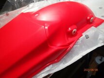 ホンダ CRF250R リアフェンダー　80101-KRN-850ZA　撮影の為開封_画像4