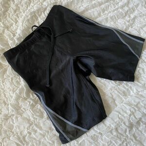 X968 плавание одежда мужской купальный костюм размер S JASPO черный mega спорт 