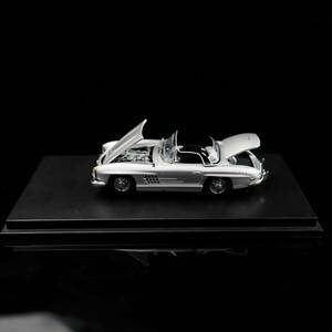 DCM 1/64 メルセデス ベンツ 300 SL 黒内装