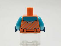 【新品未使用】レゴ　LEGO　ミニフィグ　トルソー　ボディ　138 北極　レスキュー_画像2