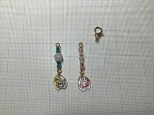 ★ハンドメイド　アクセサリー　(2-18) チャームなどにお役立て下さい。　★【カニカン金具付けます】レジン花びらなど　★★