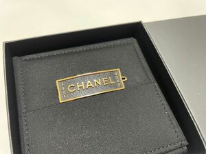 CHANEL シャネル　ヘアアクセサリー　ヘアピン　ロゴ　ブラック　黒　ゴールド　新品　未使用　ボックス付き　ギフト　プレゼント