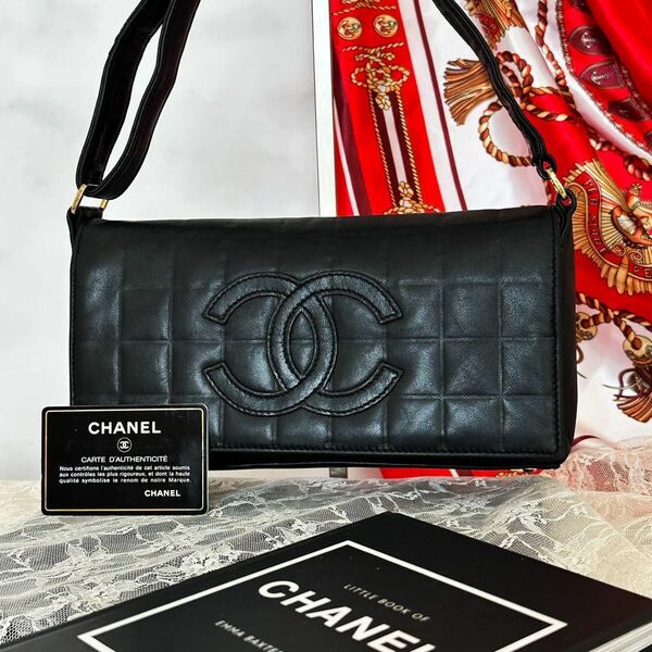 美品　CHANEL　シャネル　ココマーク　チョコバー　ショルダーバッグ　ラムスキン　ブラック