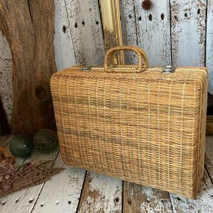  Vintage * rattan basket trunk * rattan . basket bag * picnic outdoor camp storage * natural natural * antique * old tool 