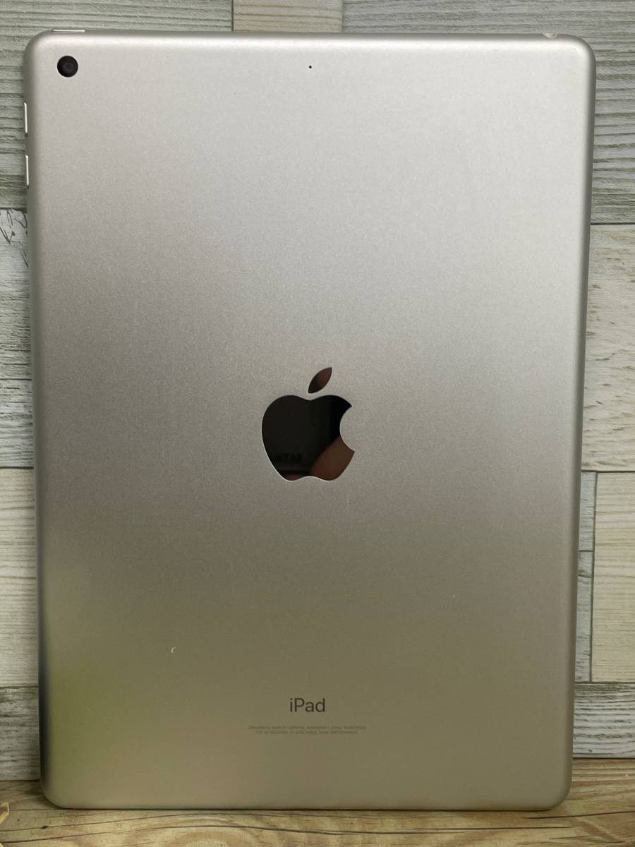 注目ショップ・ブランドのギフト Apple iPad 第5世代WiFi 126)Apple 第