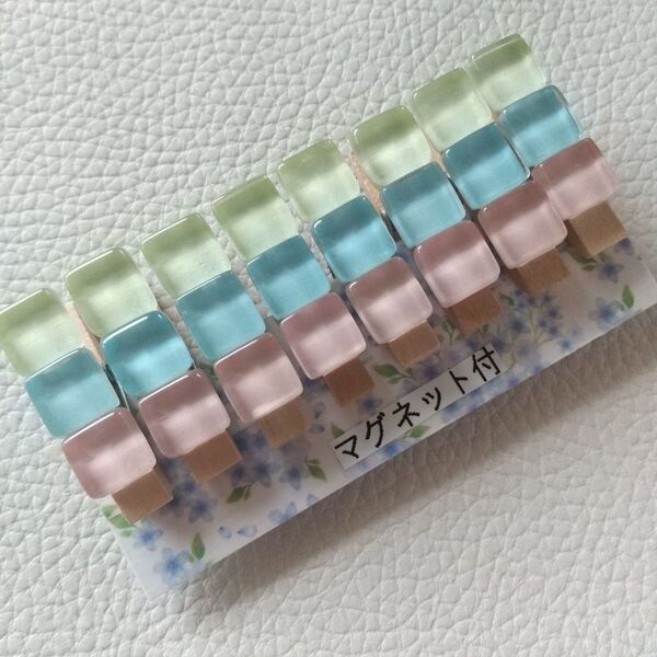 ガラスタイルの木製クリップ#2661 パステルカラー 8個マグネット付