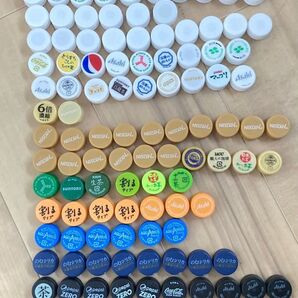 ペットボトルのキャップ 142個