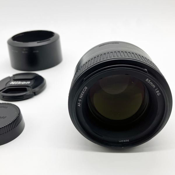 ニコン AF-S NIKKOR 85mm f/1.8G オークション比較 - 価格.com