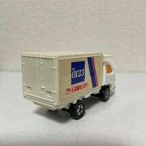 ☆トミカ No.32 いすゞ エルフ 引越トラック アート引越センター ☆ ISUZU ELF POWER CONTAINER ☆ 中国製 外箱なし 絶版 中古_画像2