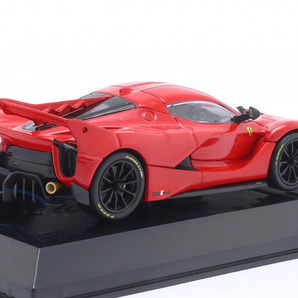 ブラーゴ 1/43 フェラーリ FXX-K エボ ハイブリッド 2017 レッド 1050HP Bburago FERRARI シグネチャーシリーズ ミニカーの画像3