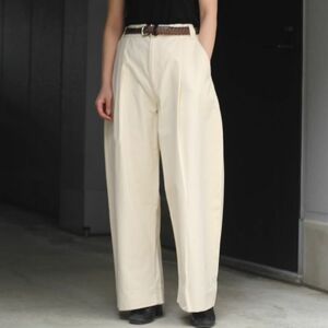 【STUDIO NICHOLSON】volume pants カラー:CREAM パンツ