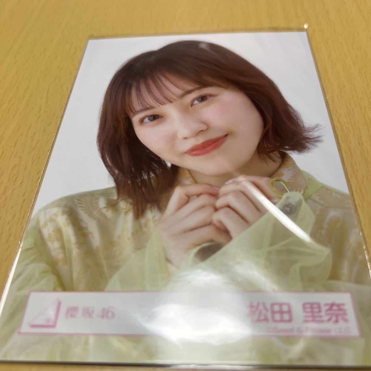 ヤフオク! -「里奈」(写真) の落札相場・落札価格