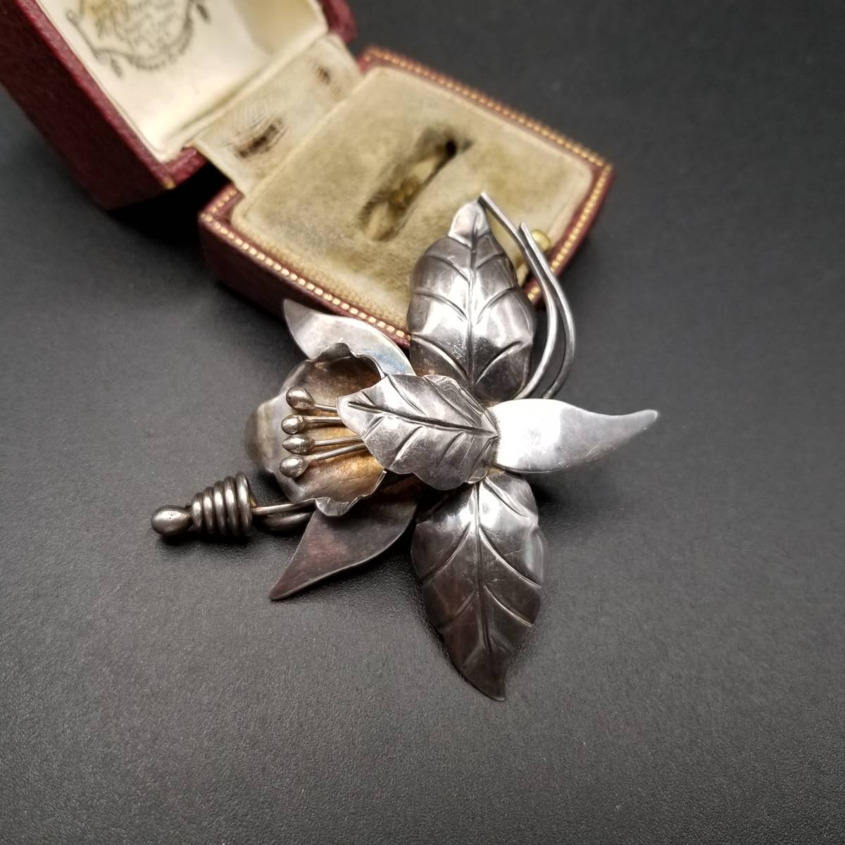 ヤフオク! -「ブローチ →」(金属工芸) (工芸品)の落札相場・落札価格