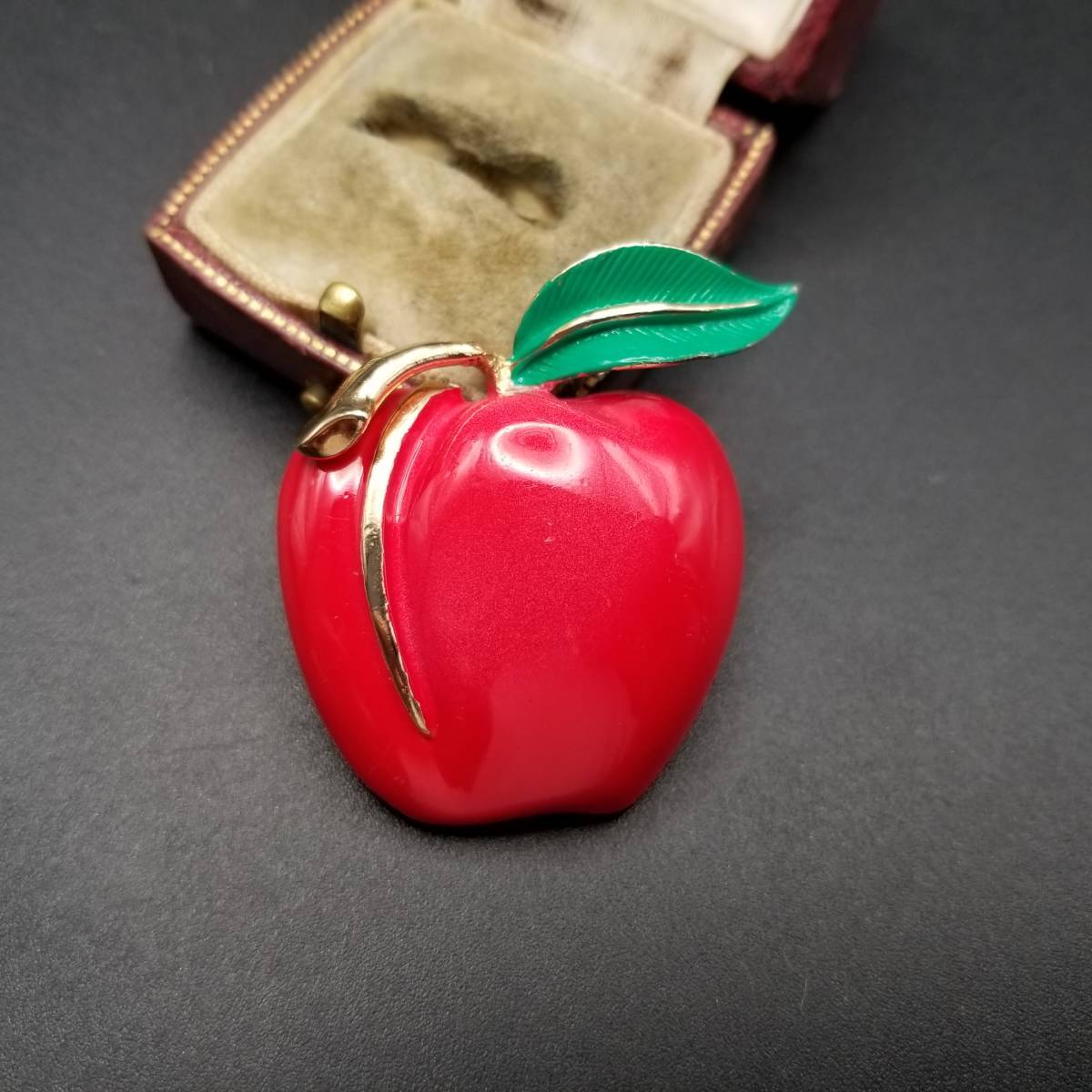真っ赤なリンゴ ラインストーン パヴェ ヴィンテージ フルーツ