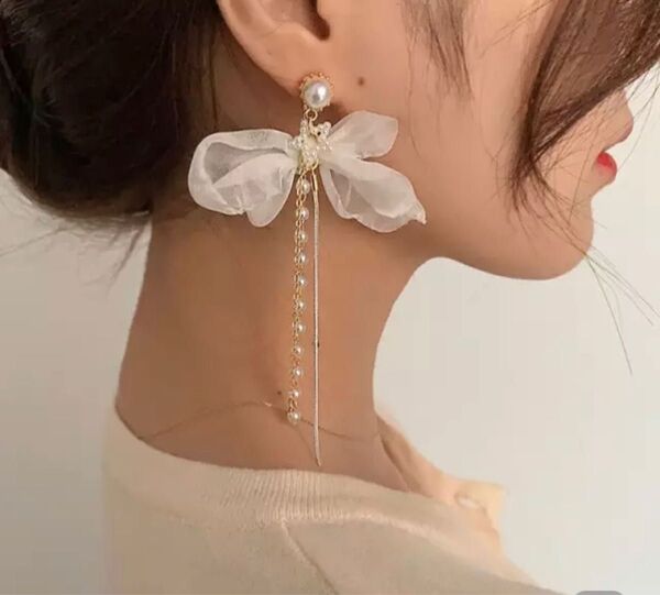 韓国 ピアス ホワイト シフォン リボン パール ロングピアス 浴衣 バレエコア