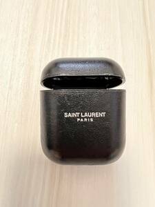 サンローラン SAINT LAURENT 635648 0O7TN イヤホンケース メンズ レディース パリ イアフォンポーチ レザー AirPods エアーポッズ 小物入れ ケース コンパクト