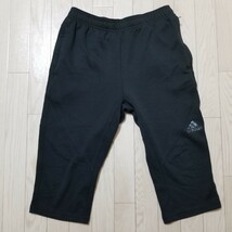 adidas　アディダス　クロップド　パンツ　Oサイズ　スウェット　ブラック　メンズ_画像1