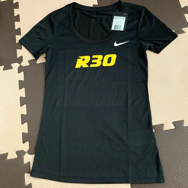 NIKE ナイキ　Tシャツ　DRI-FIT 半袖Tシャツ