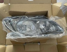 【ホンダ純正新品】HONDA 未使用品 ★超希少品★ シビック FD2 タイプＲ HIDヘッドライト 左右セット ヘットランプ 2007/3-2010/8_画像3