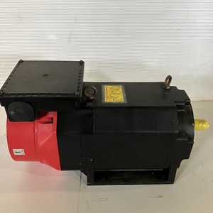 沖縄・離島発送不可　送料無料!!　FANUC　ファナック　サーボモータ　A06B-0764-B200　4POLE　中古整備品　【2300500851】