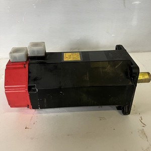 沖縄・離島発送不可　送料無料!!　FANUC　ファナック　サーボモータ　A06B-0502-B042　中古整備品【2300500820】