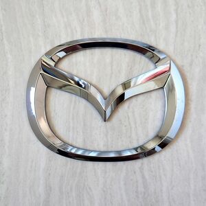 MAZDA マツダ 純正 エンブレム 77811-68HD シルバー メタリック ジャンク扱い