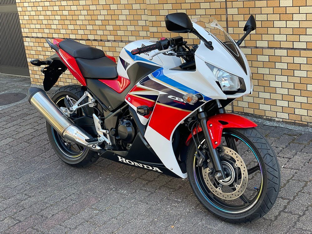 ヤフオク! -「cbr 250 r」(ホンダ) (オートバイ車体)の落札相場・落札価格