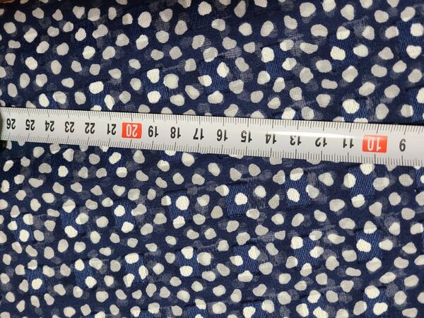 (訳あり)2.5m*カットジャガード*ランダムドット*navy*生地布地23KB