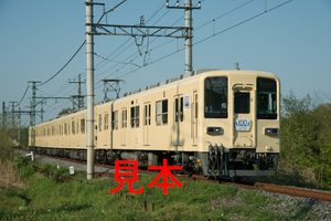 鉄道写真データ（JPEG）、00285701、8000系（81111F）東武東上線100周年ヘッドマーク、東武鉄道東上線、男衾〜東武竹沢、2014.04.24