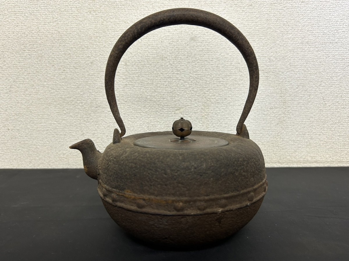 X O 在銘 鉄瓶 鉄製 茶道具 煎茶道具 金属工芸 伝統工芸 工芸