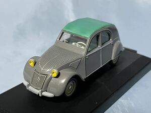 ビテス製　　シトロエン 2CV 1/43