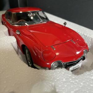  не выставленный товар Auto Art 1/18 Toyota 2000GT красный 