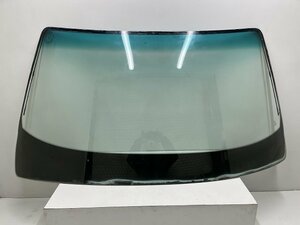 * Benz 560SEL W126 S Class 90 year 126039 front glass ( stock No:62839) *