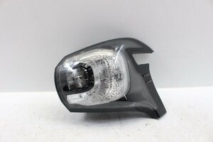 美品/破損無　シエンタ　NSP175G　前期　LED　テールライト　右側　運転席側　コイト　52-283　81551-52C80　打刻1　295619