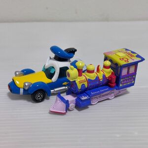 ディズニーリゾート限定トミカ　ウェスタンリバーレイルロード & ドナルド レーシングカー