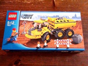 LEGO 7631 construction work dump car 2009 year 