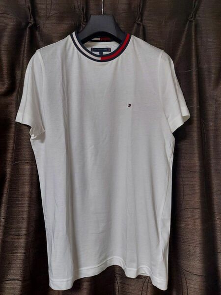 TOMMY HILFIGER　トミーヒルフィガー　Tシャツ　中古品