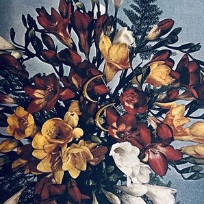 ete crescentピアス