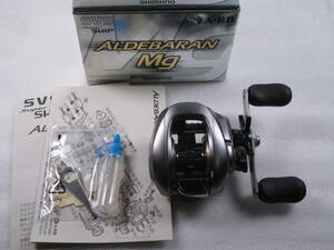 祿【付属品】 シマノ 09 アルデバラン Mg 右 ライト SHIMANO ALDEBARAN 日本製 02299 検 Mg7 スコーピオン アンタレス ベイトリール 2512.