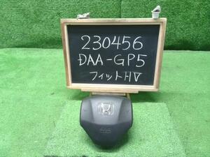 フィット DAA-GP5 ホーンパッド　77810-T5A-N81ZA 自社品番230456