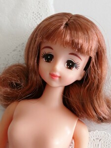 n37 日本製 太眉 ジェニー 人形本体 セミロング 外巻きカール