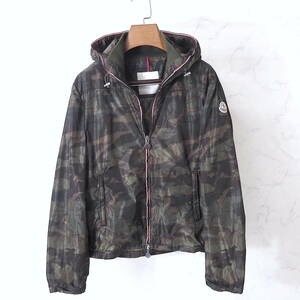 3-DG074【良品】モンクレール MONCLER 国内正規品 フルジップ パーカー フーディ カーキカモフラージュ柄 1 メンズ