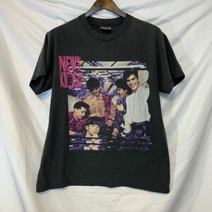 new kids【ニューキッズ】90s バンド グループ Tシャツ