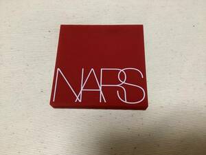 送料込み　未使用　NARS ミラー　赤