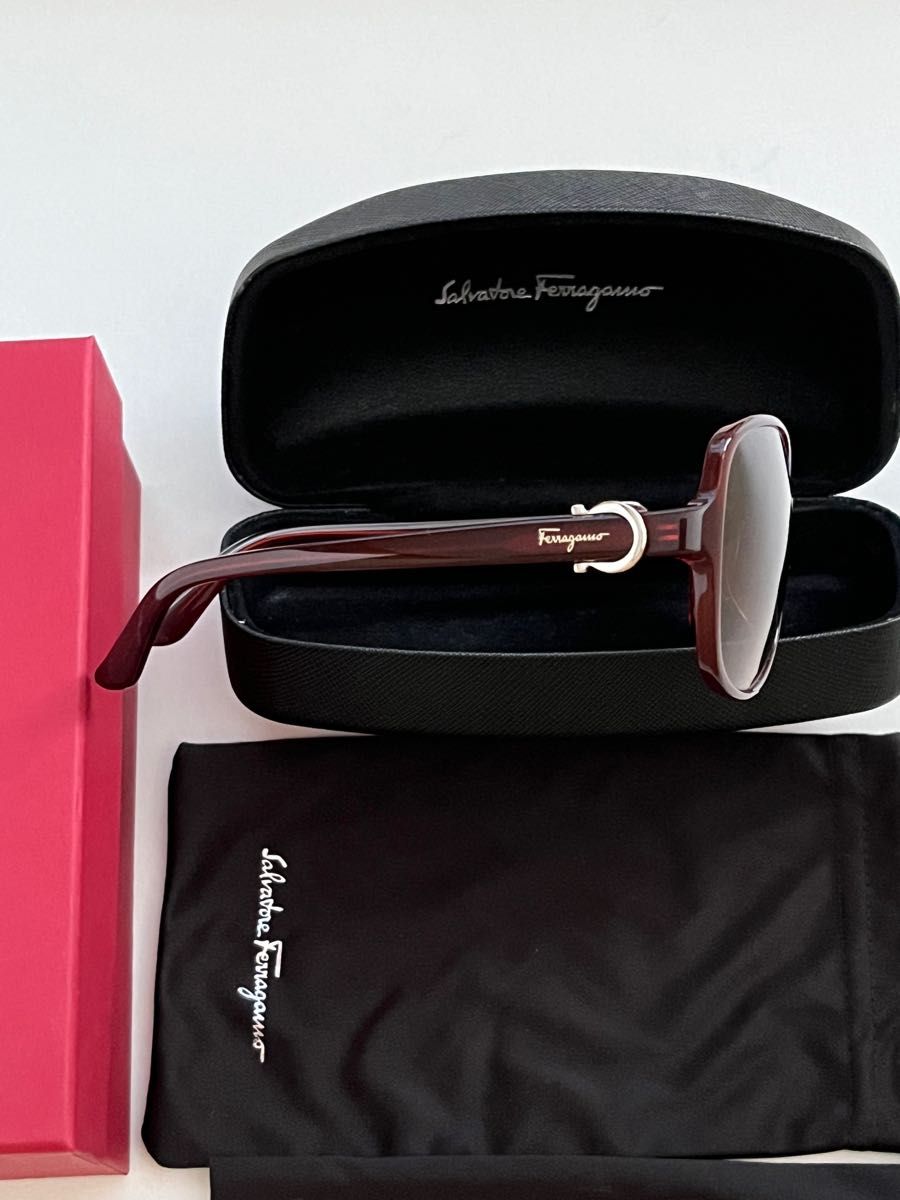 FERRAGAMO サングラスの新品・未使用品・中古品(2ページ目)|PayPayフリマ